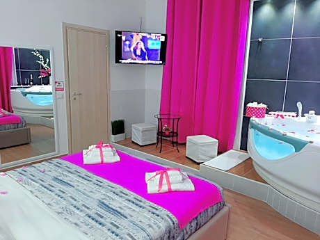 Queen Room with Spa Bath