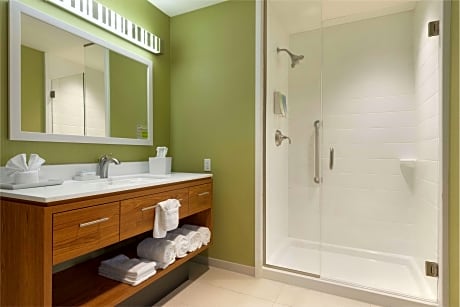 1 King Bed Studio Suite Nonsmoking