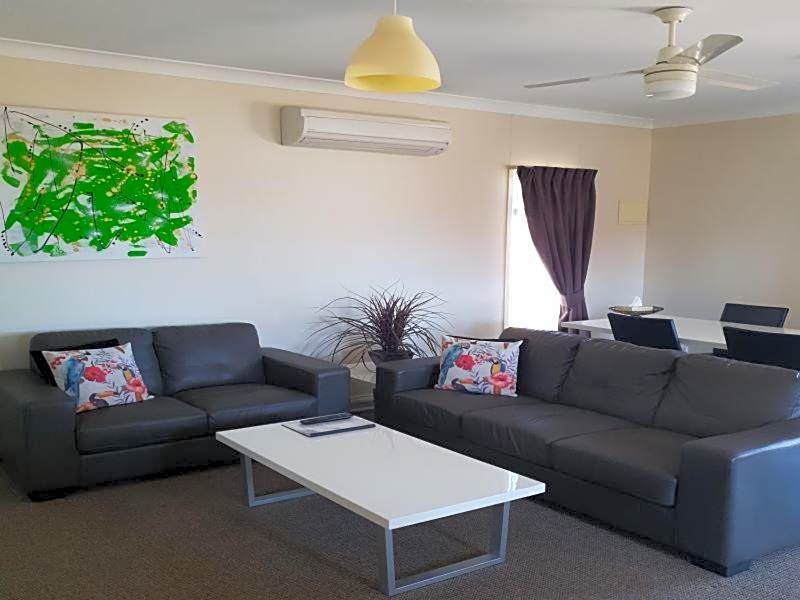 Streaky Bay Motel and Villas