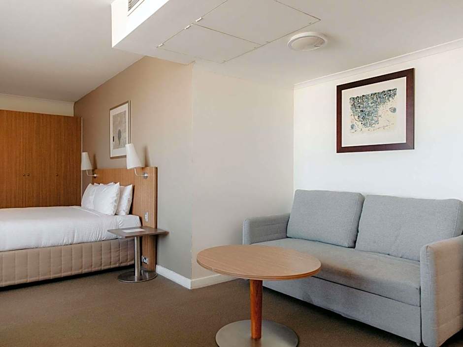 Mercure Sydney Parramatta