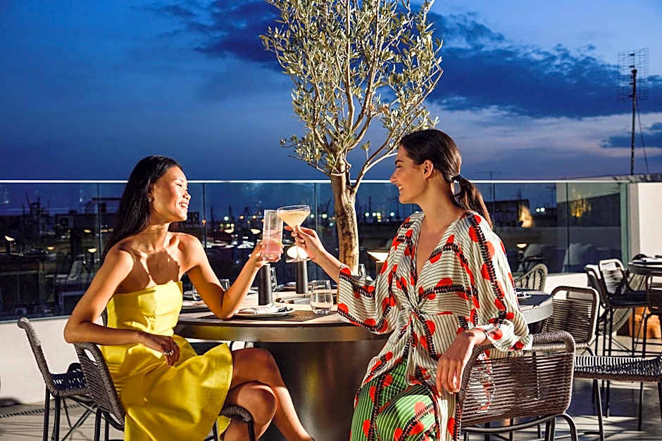 ONOMA Hotel