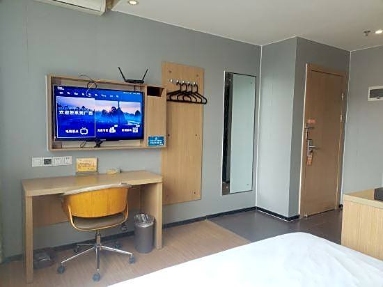 7 Days Inn Guilin Xing'an Lemandi