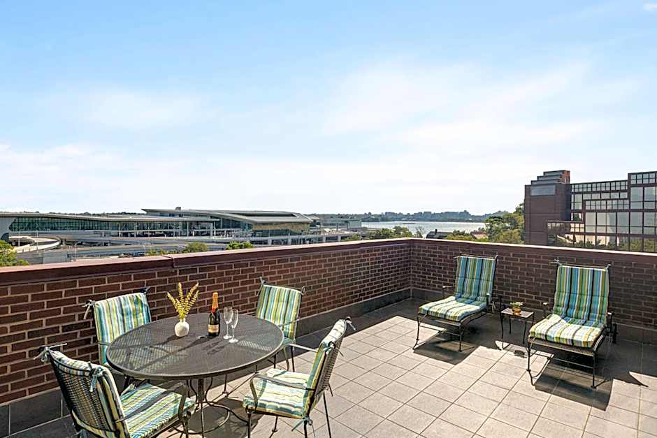 LaGuardia Plaza Hotel