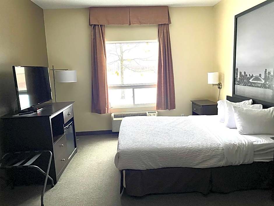 Super 8 by Wyndham Barrie South