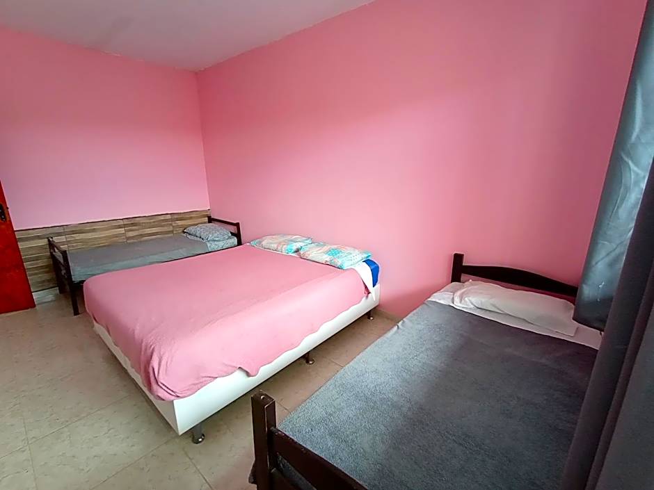 Casa inteira con piscina compartilhada