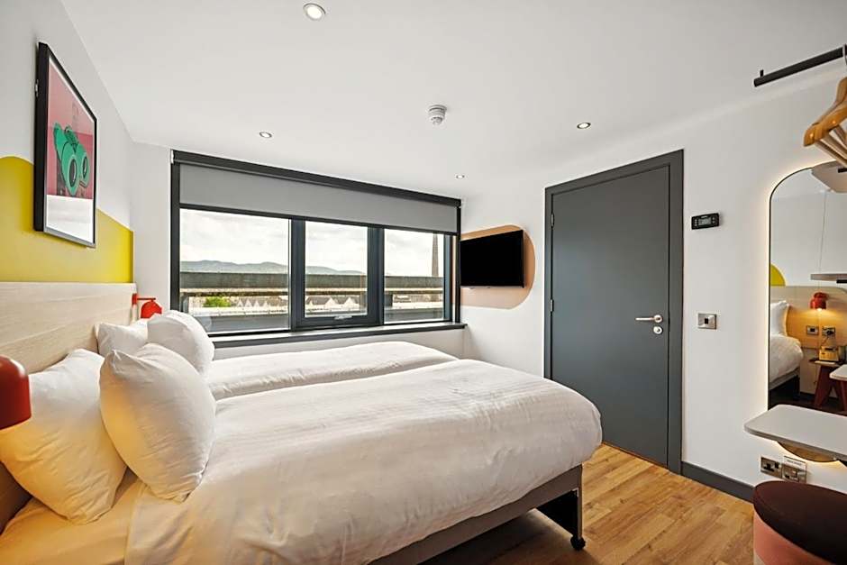 Tune Hotel Haymarket Edinburgh photo 18