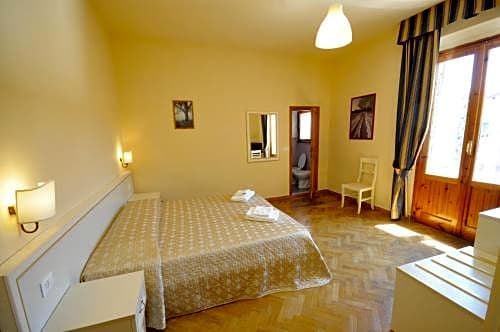 Hotel Marine