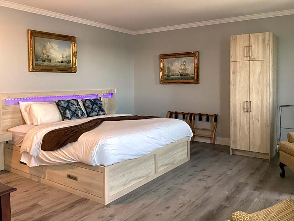 Lunenburg Arms Hotel