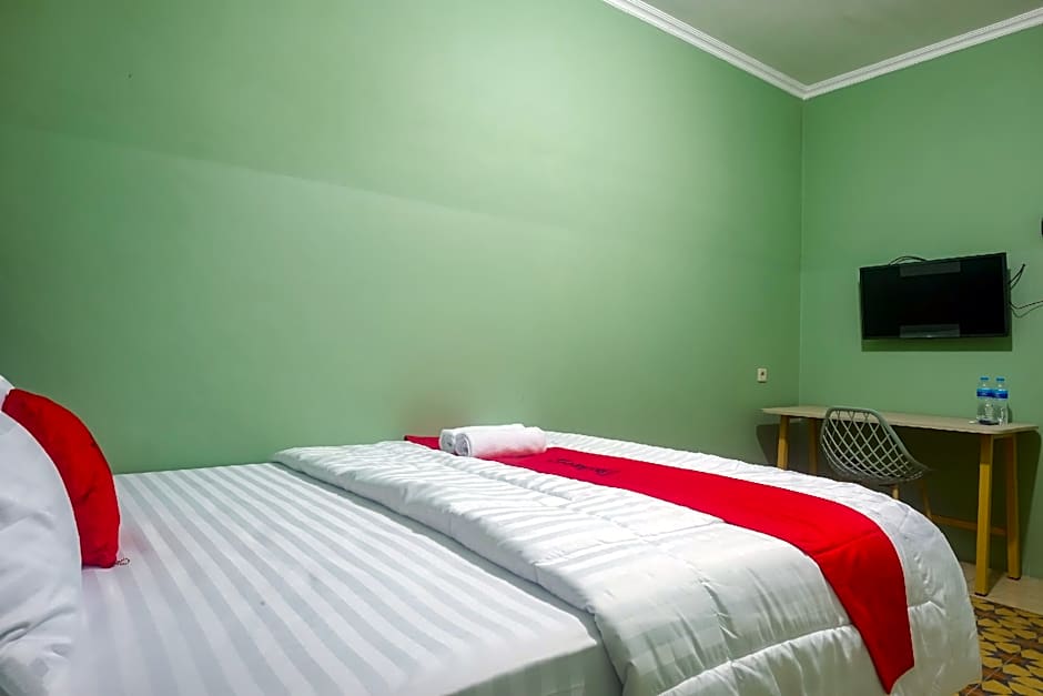 RedDoorz Syariah @ Omahe Qoema 3 Yogyakarta