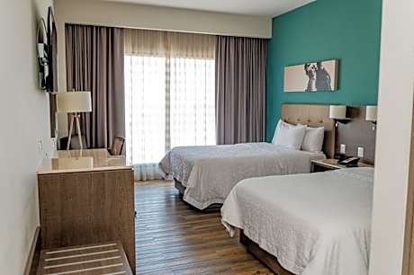 Double Room with Two Double Beds - Non-Smoking