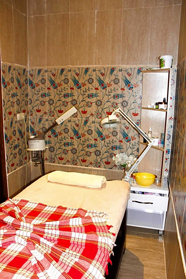 Ark Apart and Suite Hotel