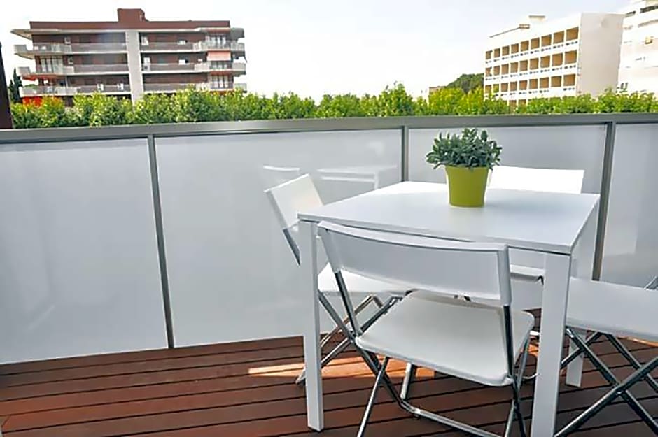 Monaco Family Apartments