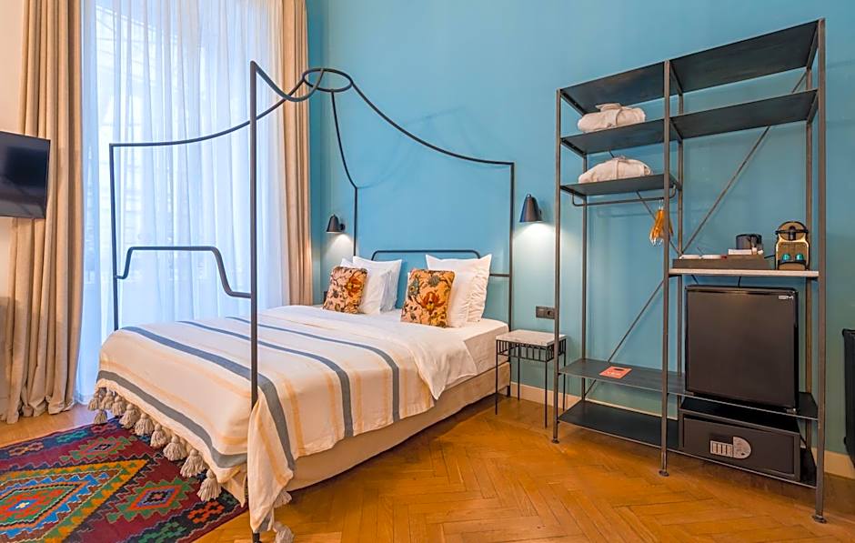 Communal Hotel Sololaki