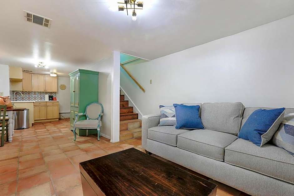 Historic Inn in the Marigny, blocks to French Quarter