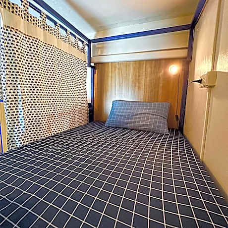 Bed in 8-Female Dormitory Room