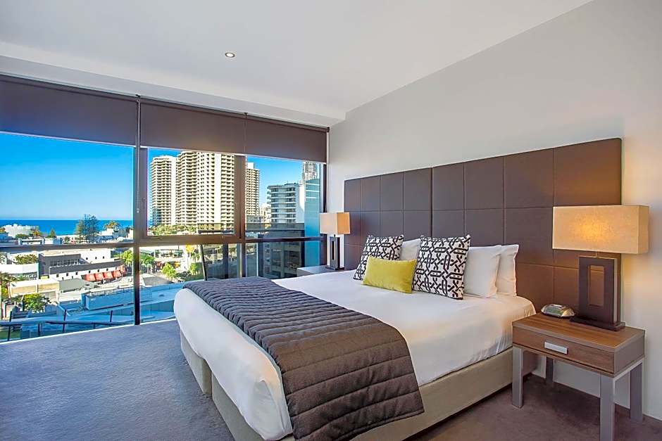 Mantra Circle on Cavill Surfers Paradise