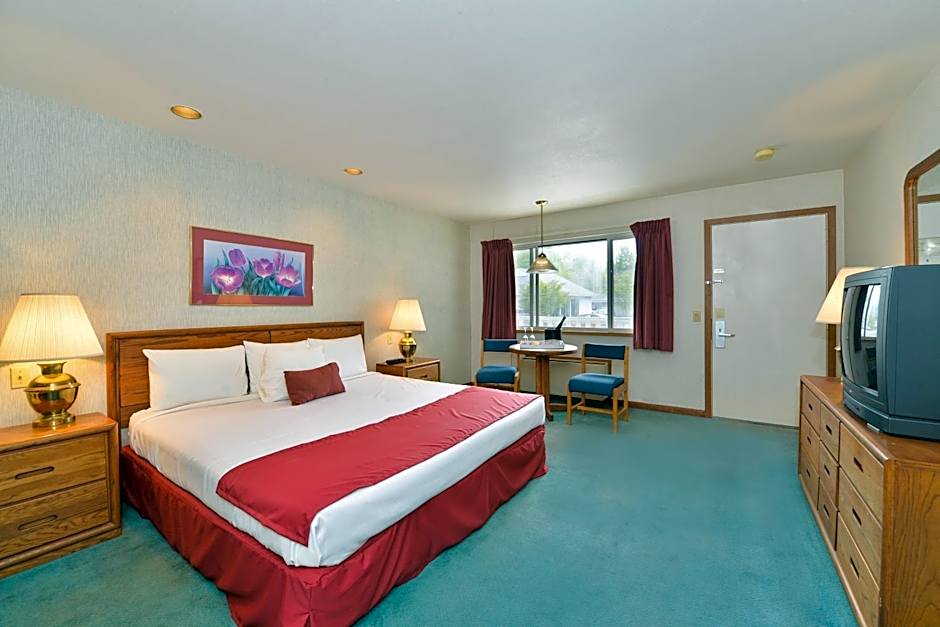 Travelodge by Wyndham Mackinaw City