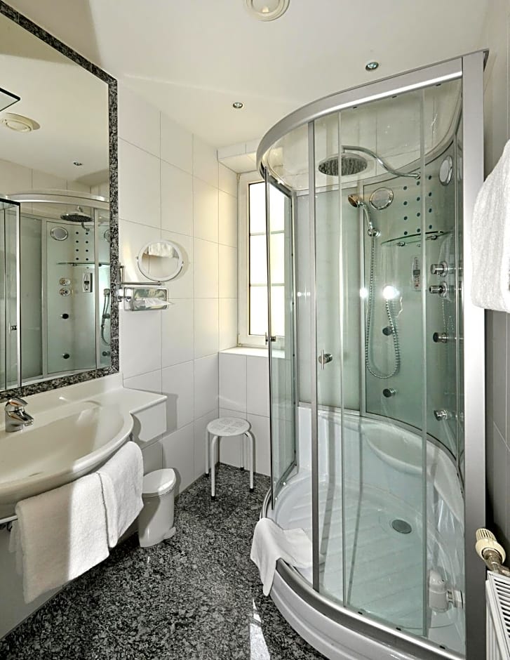 Hotel Goldener Brunnen