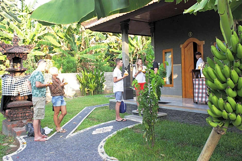Kubu Padi Wooden House