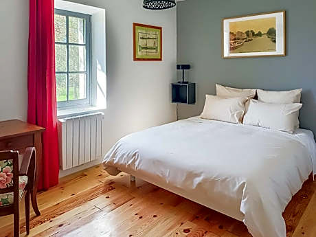 Double Room with Private Bathroom