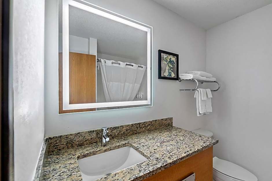 AmericInn by Wyndham Crookston U of M Crookston