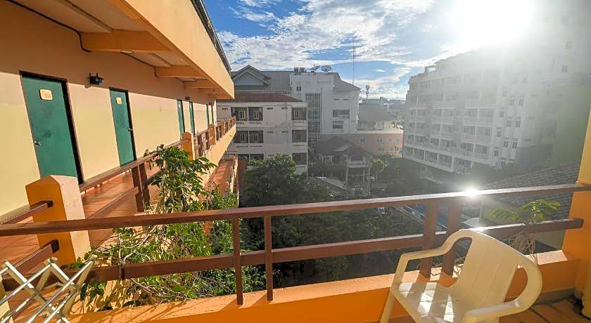 Opey De Place Pattaya