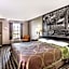 Super 8 by Wyndham Clinton