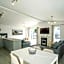 The Warren Holiday Park - Family Chalet