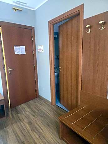 Twin Room with Private Bathroom