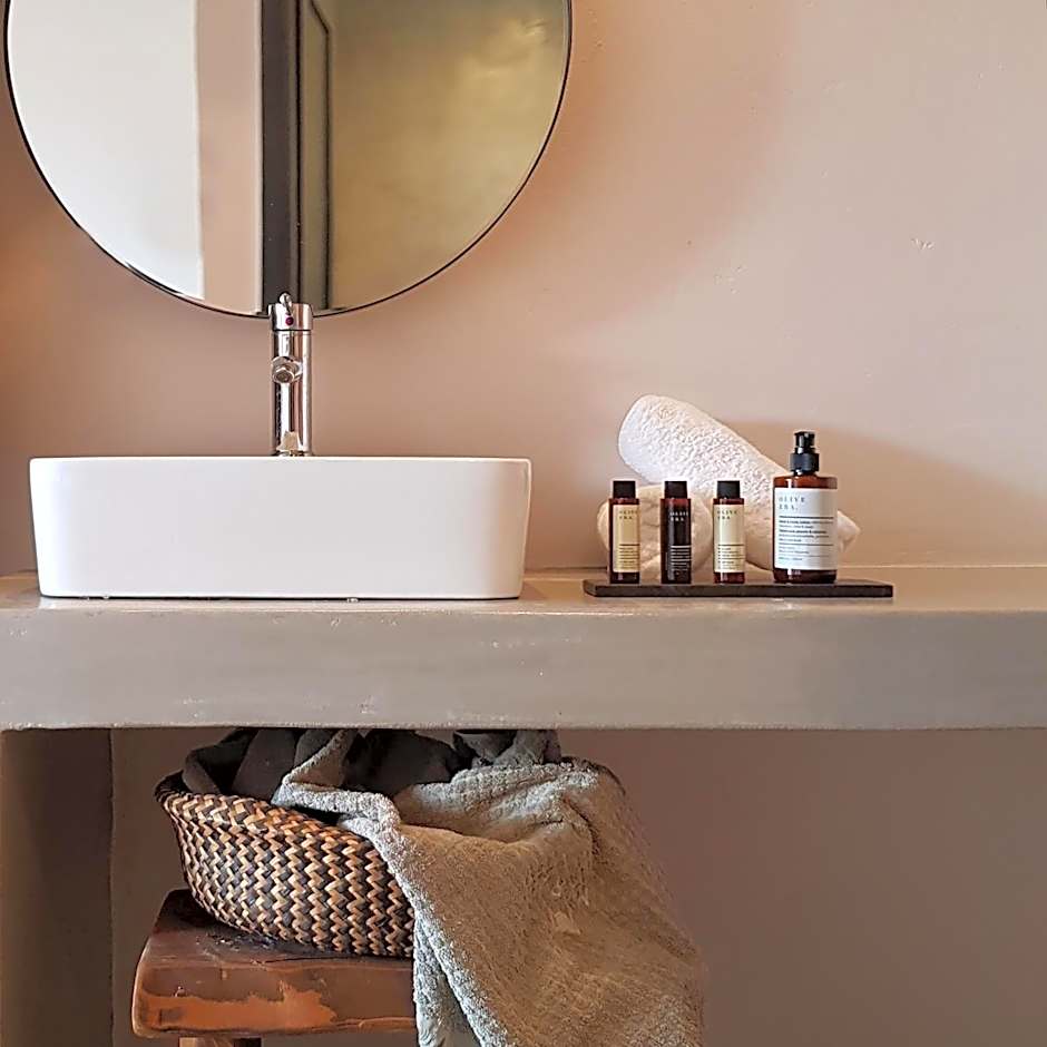 Mira Living Concept Suites Adults Only