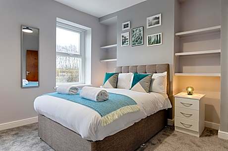 Copper House Contractor Accommodation with Free Parking