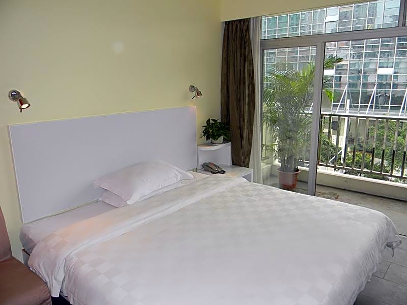 Yanjiang East Garden Inn