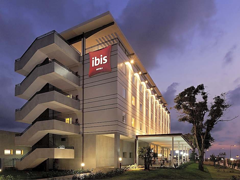 Ibis Bata