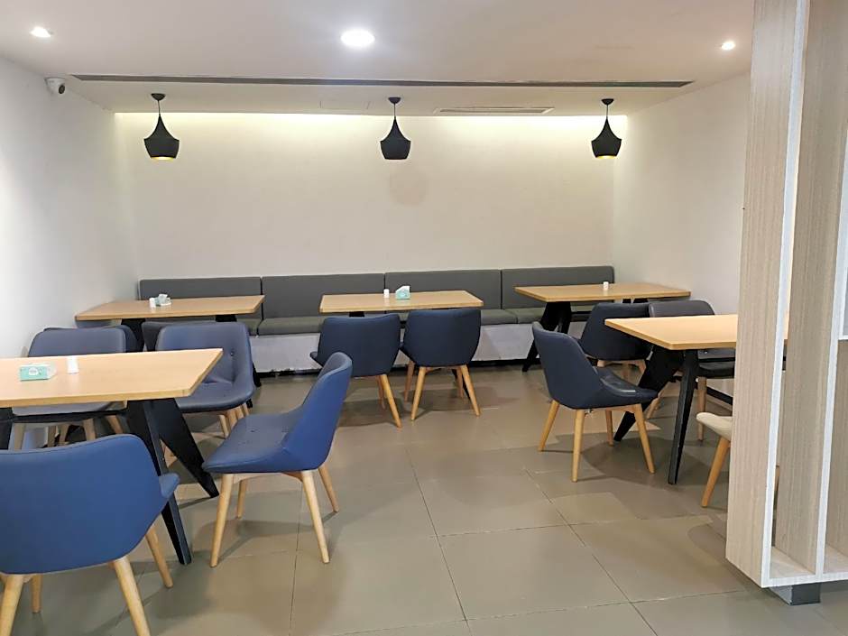 Hanting Hotel Shenzhen Baoan Xixiang Passenger Terminal