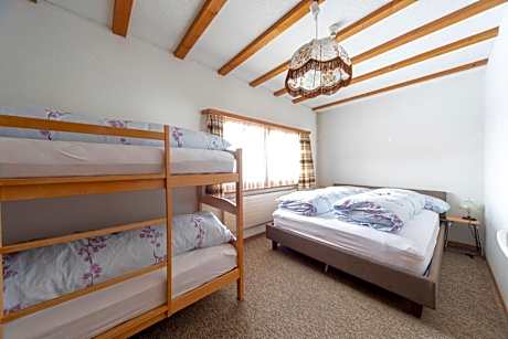 Family Room with Mountain View