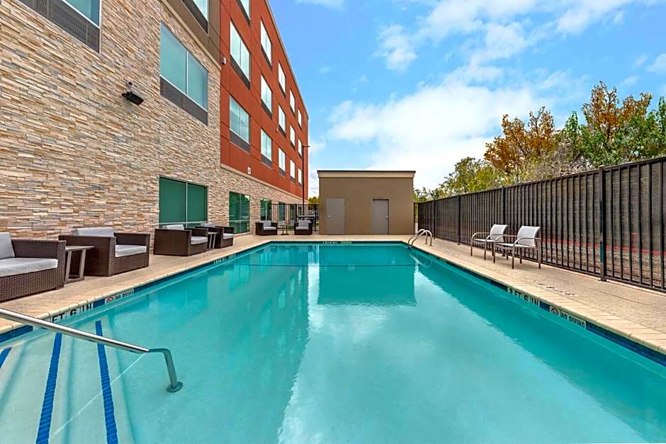 Holiday Inn Express & Suites Austin Airport East by IHG