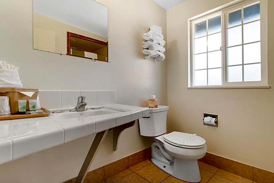 Eureka Town House Motel - Historic Old Town