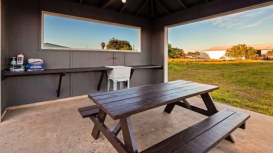Best Western Inn Hondo