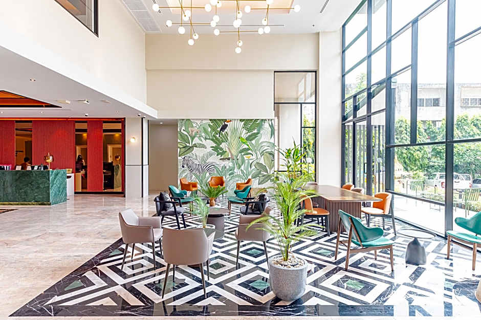 Buri Sriphu Boutique Hotel