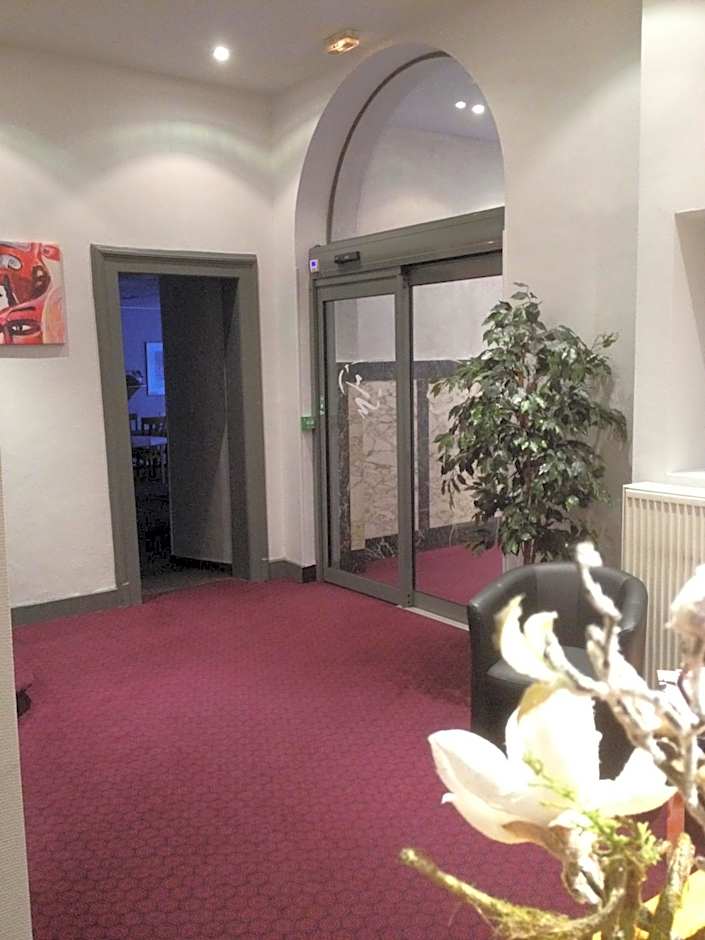 Amadeus Hotel