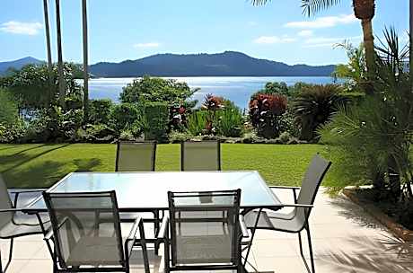 Lagoon 005 on Hamilton Island by HamoRent