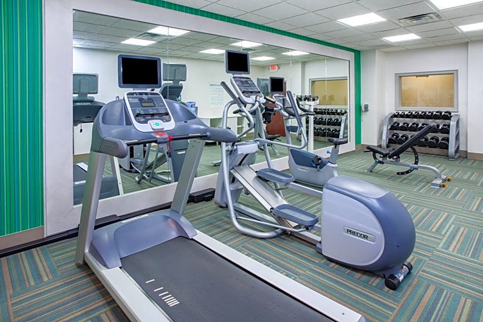 Holiday Inn Express Hotel and Suites Texarkana, an IHG Hotel