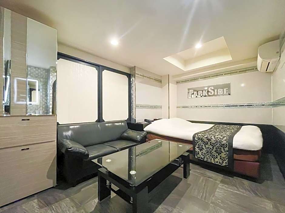 HOTEL PARK SIDE