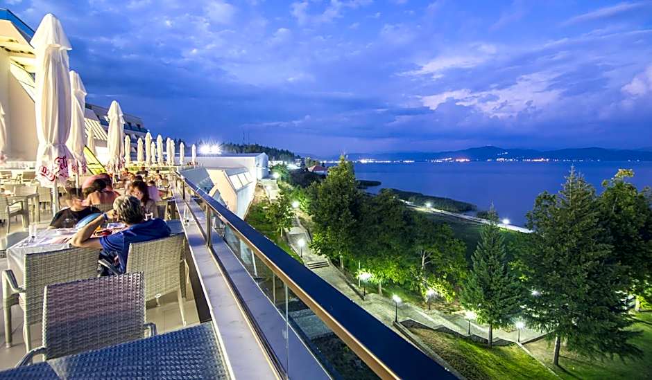 Hotel Izgrev Spa & Aquapark