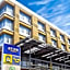Avior Hotel