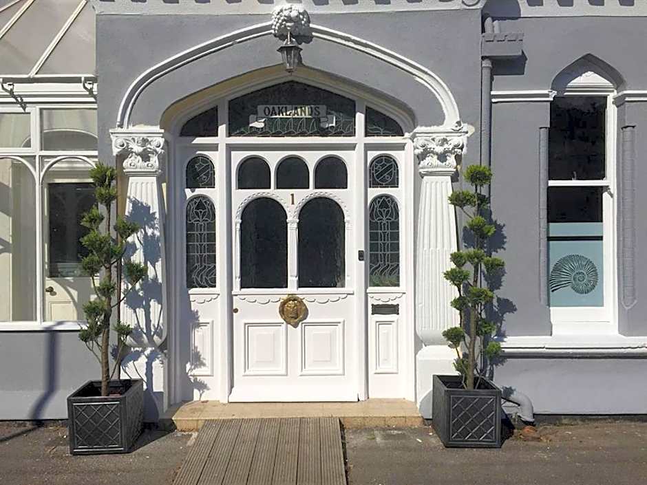 Oaklands Guest House