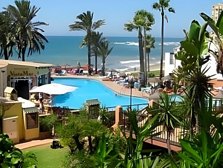 Macdonald Dona Lola Resort