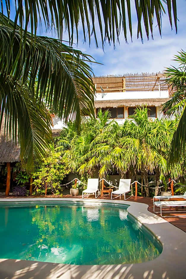 Holbox Deluxe Apartments