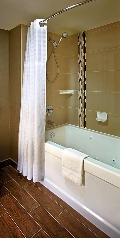 Homewood Suites By Hilton Hamilton, Ontario, Canada