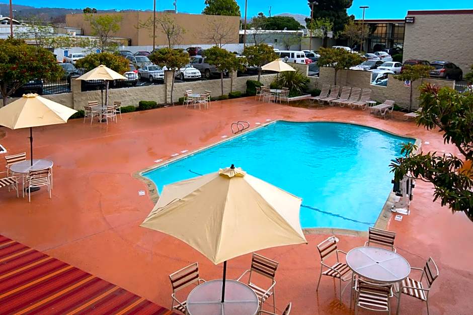 Oakland Airport Executive Hotel
